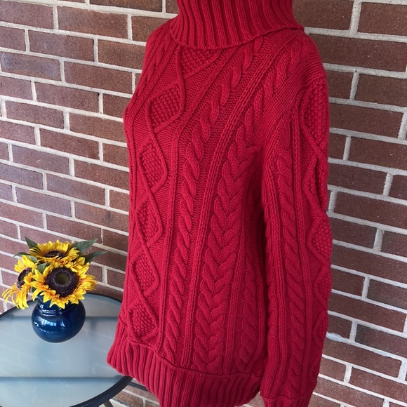 BR Red Cabled Heavyweight Sweater - Picture 3 of 10